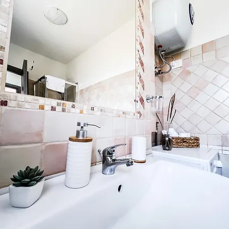 Casa Degli Ulivi 2 Апартаменты Ольбия